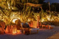 VILLA HOLIDAY RENTAL WITH PRIVATE POOL BY THE SEA, CEFALù SICILY ITALY