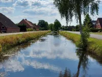 Schöne Ferienwohnung im Herzen Ostfrieslands, Direkt an der Deutschen Fehnroute Hotels in Grossefehn