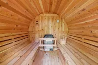 Bliss - Mountaintop Cabin w/ Steam Sauna, Minutes from Blue Ridge Hotels in Fannin County