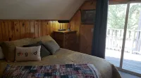 Cabin Located on Tannenbaum Golf Course in Drasco, AR.
