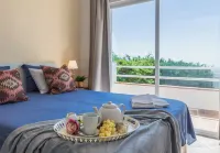 Villa Estrella with private heated pool and breathtaking views