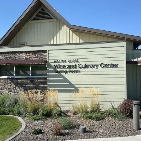 Relax in the heart of Washington wine country