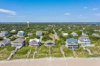 The ultimate OCEANFRONT bungalow close to everything