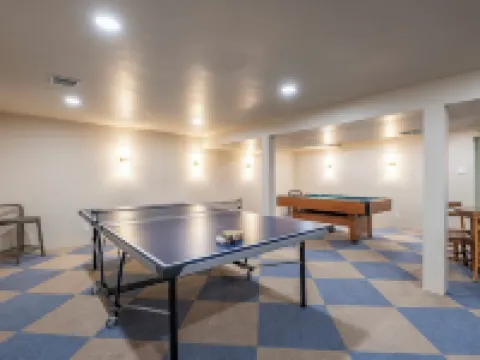 Skiers private retreat- sauna, fireplaces, hot tub ホラデイのホテル