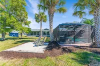 Sunset Shores- Family Bunkbed Suite - 4BR- 10 Beds - Heated Pool