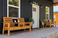 Otsego Lake Access~Fire Pit~Close to Golf~Close to Downtown