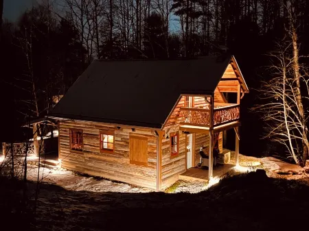 Mountain Hideaway! A Beautiful Creekside Cabin Now With New Lower Rates!