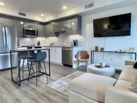 LUXE DOWNTOWN w/ VIEW • in-unit W/D • Work from Home • King Bed • Gigabit WiFi Hotels in Walnut Creek