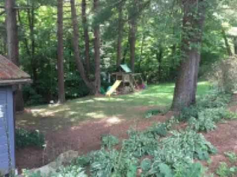 Amish country Farmhouse in quiet Holmes County with fishing