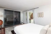 Endless Summer at Windansea⛱️🏄‍♀️ steps to the sand at La Jolla’s finest Beach