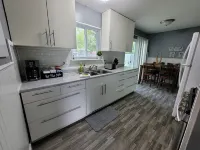 Comfortable 4 Bedroom / 1.5 Bathroom Home - Wifi