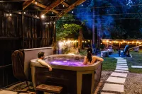 Deer Hideout - King bed/HS WiFi/Hot Tub/Fire Pit