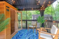 New Hot Tub! Fishing Pond, Sauna, Putting Green, Movie Theatre, Fire Pit