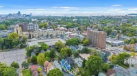 Luxury 2 Bedroom 1.5 Bath Town Home/ Walk to Elmwood/ Garage/ EV Charger/ AC - Bungalow