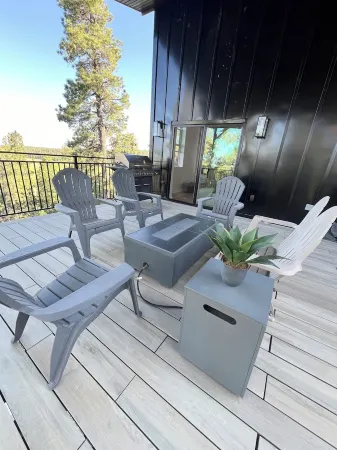 New Build, Covered Deck, Game Room, Family Friendly