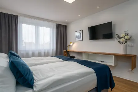 "Living comfortably" in the apartment at Leinetal* near the lake*Angelsee* fireplace