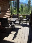 Elk Tracks Lodge