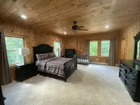 Njoy Charm - Gorgeous Family and Pet Friendly Home