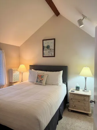 Lake Charlevoix Lakeview Escape