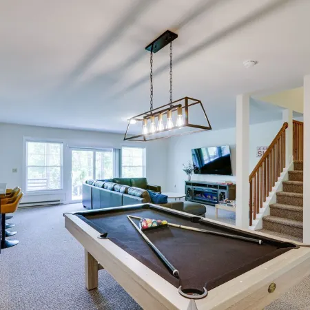⭐️ Spacious Mountaintop Oasis at Camelback | 2,500 SF w/ Game Room, Deck & A/C