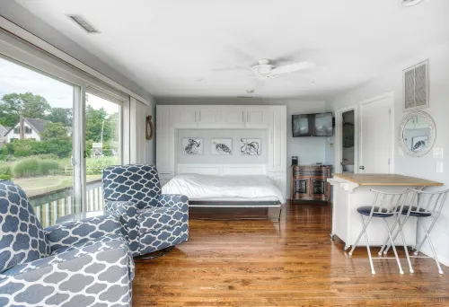 Studio, Private Beach, Kayak, Paddle board, Pool, Hot tub