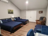 Beautiful cabin within two miles of Lake Martin