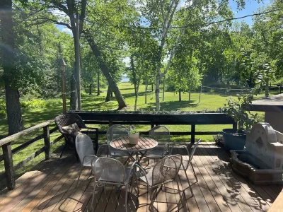Lake House with amazing park like setting!!