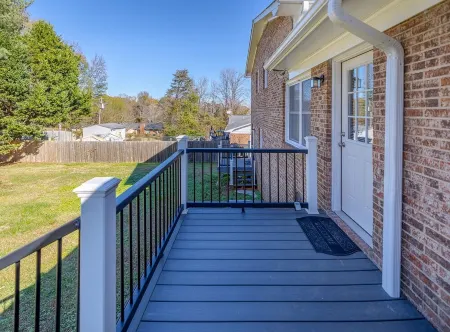 Cozy Home off I-85, 35 minutes from NC and SC border