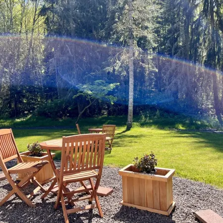 Private, spacious home surrounded by trees, Kitsap & Olympic Peninsulas getaway