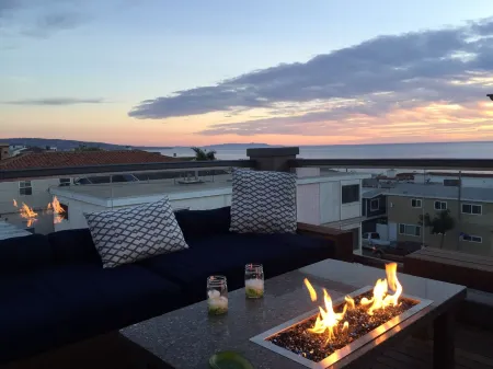 Luxury beach vacation - Ocean view bright and fun