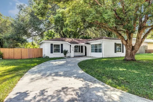 Cozy 4/3, Patio, King Bed, Bunk Room + Water Park!