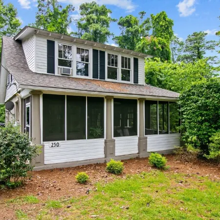 Historic Hidden Gem - Downtown Southern Pines
