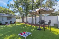 NEW! Heated Pool w/ Tanning Shelf, 4 Min To Beach! Pet-Friendly!