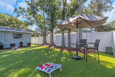 NEW! Heated Pool w/ Tanning Shelf, 4 Min To Beach! Pet-Friendly!