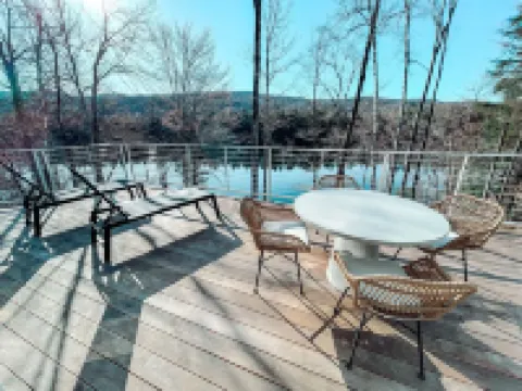 Lakeview☀️Near Stowe🥾4 Bedroom👨‍👩‍👧‍👦Hot Tub🥂Mountain View🏔Canoe🛶Game Room🎱Swimming🏊‍♀️