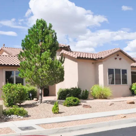 Albuquerque Home w/ Heated Pool & Hot Tub Near Balloon Fiesta