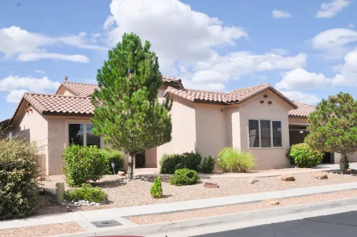 Albuquerque Home w/ Heated Pool & Hot Tub Near Balloon Fiesta
