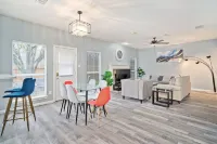 Hot Tub! 4BR 3BA Modern, newly remodeled, 16 ppl