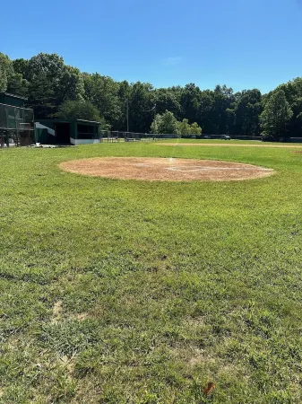 The Park House Sleeps 9 Comfortably. Come Visit the Nrgnp in Wild, Wonderful WV.