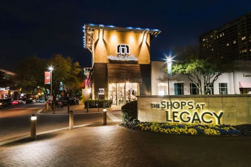 Clean and Comfy space at the shops at Legacy in Plano