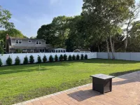 Hampton Home 3 bedroom 2 bath 2 Miles to  beach & Dune rd