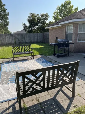 Spacious Home w/ Coffee Bar & GameRoom near Ft. Stewart & Savannah