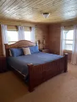 Blue Moon Lodge: Reconnect with Family and Friends with Room to Spread Out!