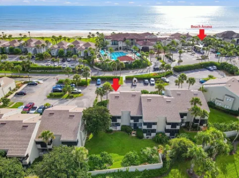 Light, Airy Luxury Condo Steps from Private Beach