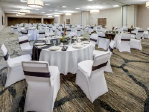 Doubletree by Hilton Huntington Hotels in Cabell County