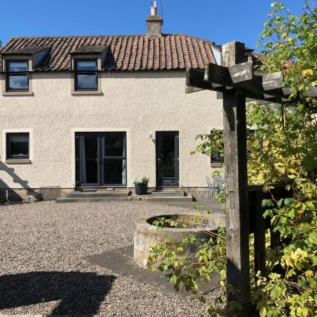 A beautiful renovated modern but homely cottage by St Andrews.