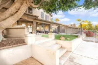 Waterfront getaway in Arizona