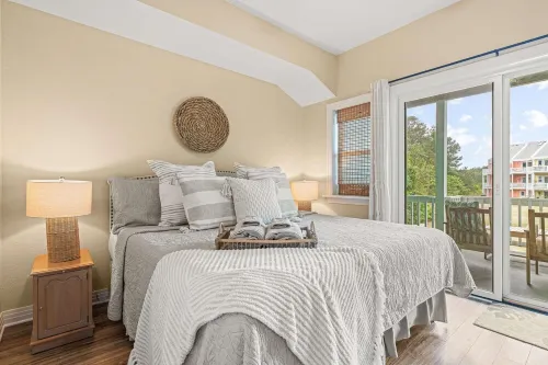 Break Time 3 BR, 3.5 Bath, Mini-Waterpark, Pool, Gym, Linens Provided Sleeps 7