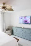 Casa Vilano 108, Walk to the Beach, Family+Pet Friendly,Heated Pool,Putt-Putt!