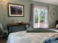 Peaceful Forest Cottage with Hot Tub  Near Beach+Twin Rocks  Family&Pet Friendly